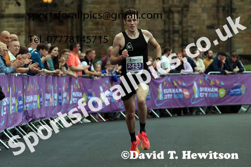 Durham City Run 10k, 2024 Durham City Run 5k and 10k,.  Photo: David T. Hewitson/Sports for All Pics